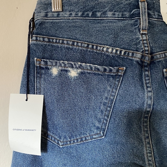 CITIZENS OF HUMANITY | Slim Fit Boyfriend Jeans - Picture 12 of 12
